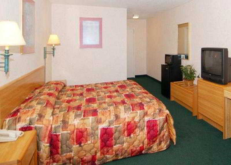 Airport Inn Flint Eksteriør bilde